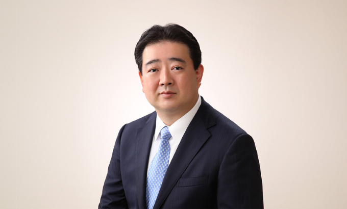 エノテカ株式会社の代表取締役社長、堀 慎二の写真